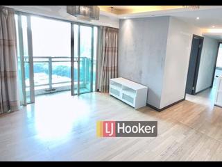 Sai Ying Pun - Centre Place 02