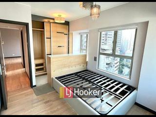 Sai Ying Pun - Centre Place 05
