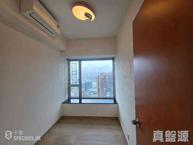 West Kowloon - Sorrento Phase 2 03