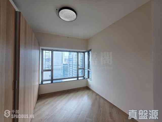 West Kowloon - Sorrento Phase 2 01