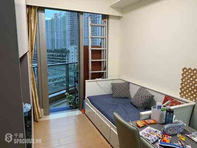 Tseung Kwan O - The Wings The Wings Block 8 04