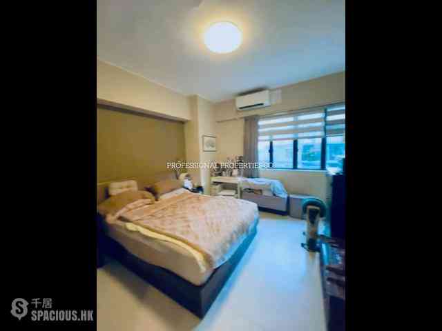 Tai Hang - Swiss Towers 05
