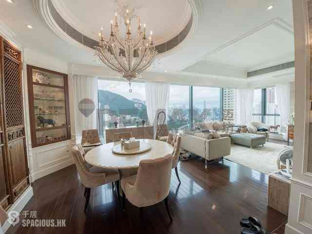 Happy Valley - The Colonnade 01