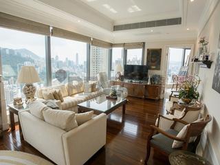 Happy Valley - The Colonnade 03