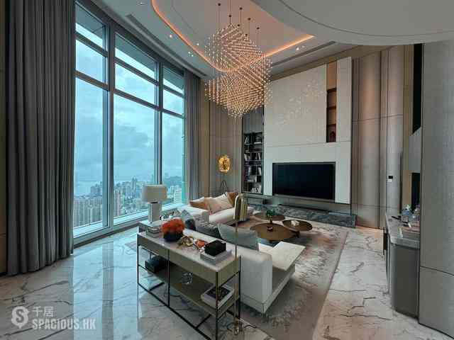 Stubbs Road - The Summit 01