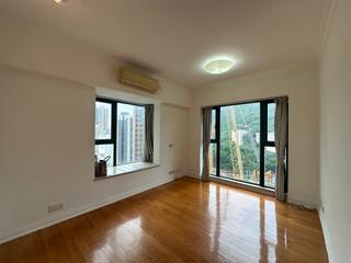 Kennedy Town - University Heights 05