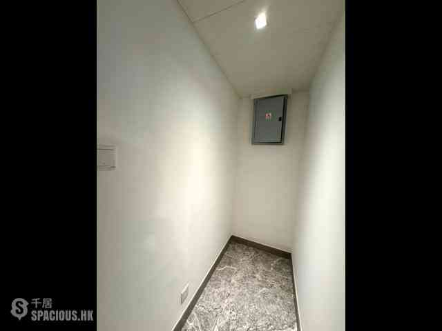 Wong Chuk Hang - The Southside Phase 3C Blue Coast II Tower 3 07