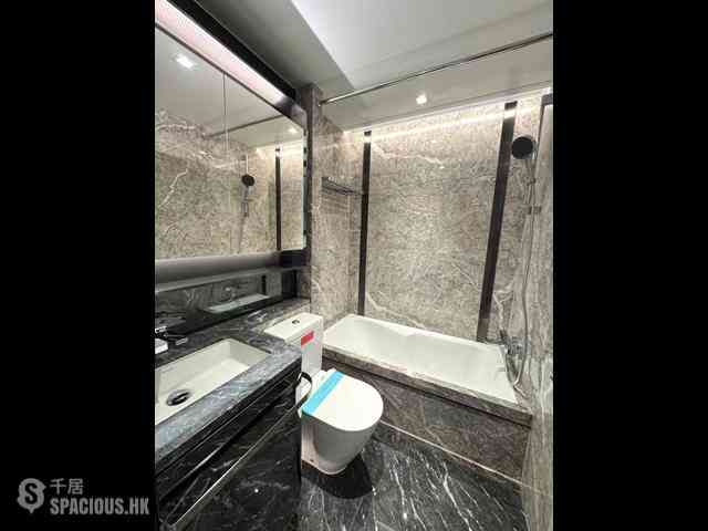 Wong Chuk Hang - The Southside Phase 3C Blue Coast II Tower 3 09
