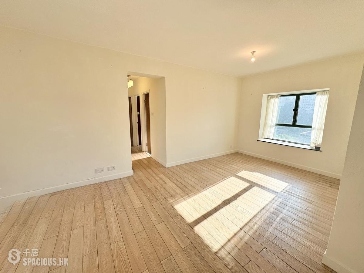 Mid Levels East - Monmouth Place 01