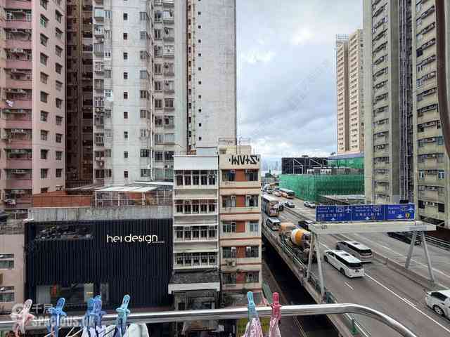 Wan Chai - Wai Tak Building 01