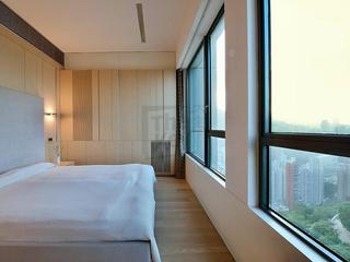Happy Valley - The Colonnade 03