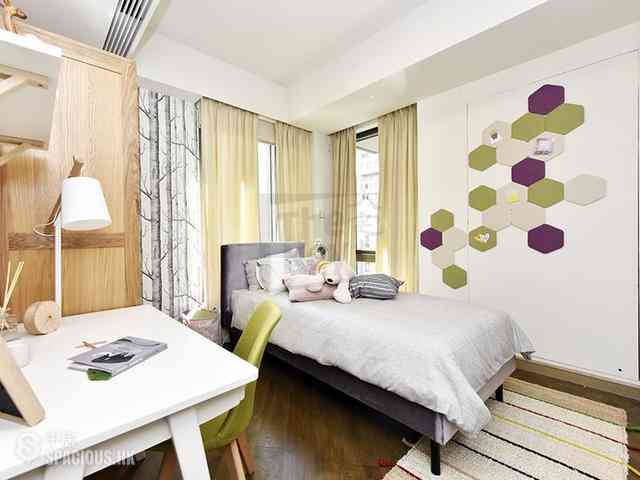 Mid Levels Central - 3, MacDonnell Road 08