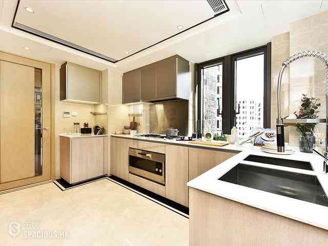 Mid Levels Central - 3, MacDonnell Road 10