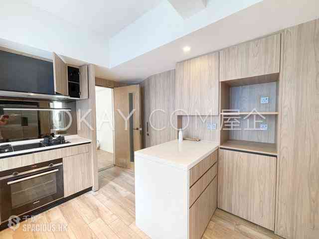 Mid Levels Central - St. Joan Court 06