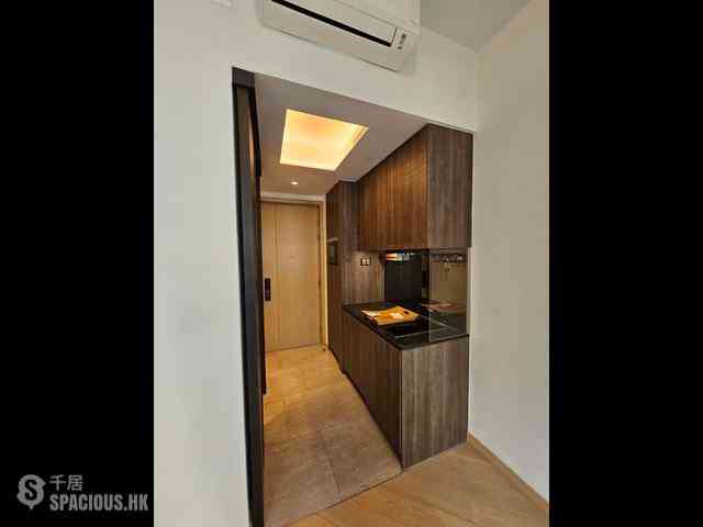 Shek Tong Tsui - Novum West Block 5 04