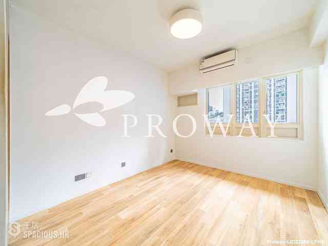 Mid Levels Central - St. Joan Court 07