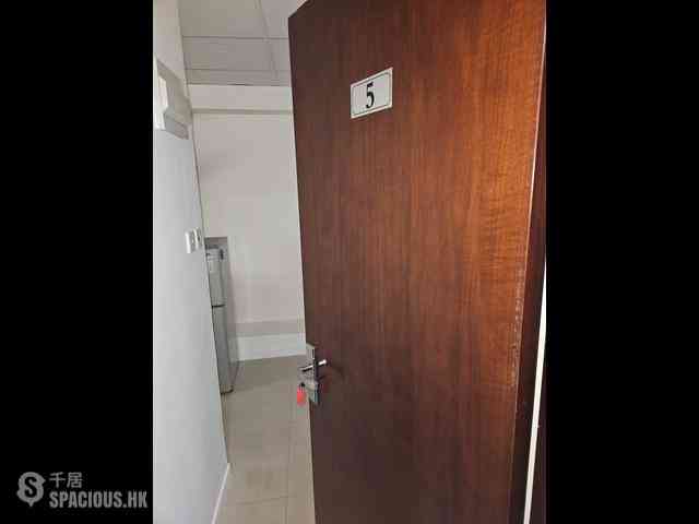 Sheung Wan - HANG LOK BUILDING 02