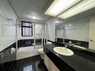 Mid Levels Central - The Grand Panorama Block 2 09