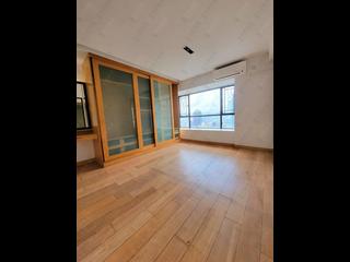 Mid Levels Central - The Grand Panorama Block 2 11