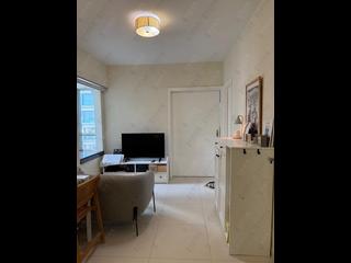 Mid Levels Central - Windsor Court 02