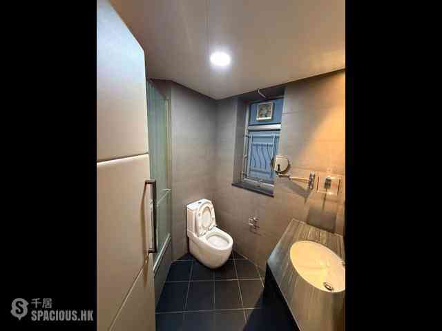 West Kowloon - Sorrento Phase 1 Block 5 06
