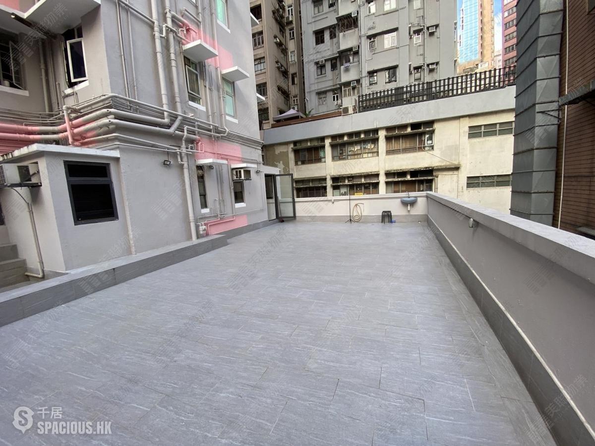 Wan Chai - Chin Hung Building 01