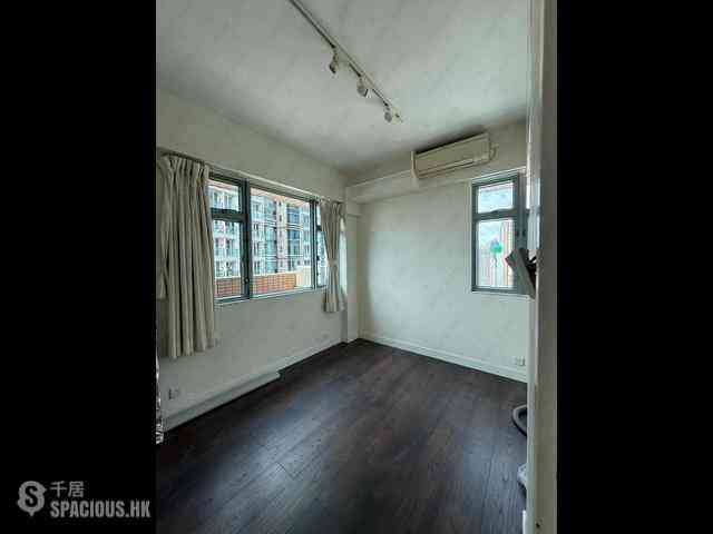 Sai Ying Pun - Kingsfield Tower Block B 13