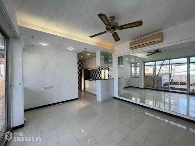 Sai Ying Pun - Kingsfield Tower Block B 03