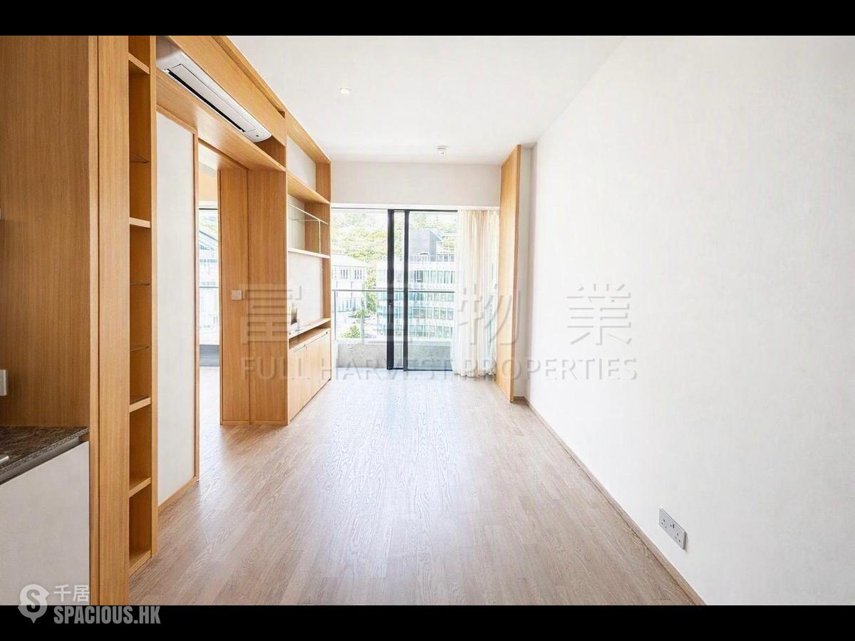 跑馬地 - Eight Kwai Fong Happy Valley 01