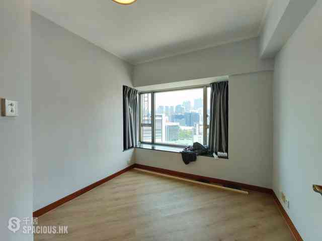 West Kowloon - Sorrento 04