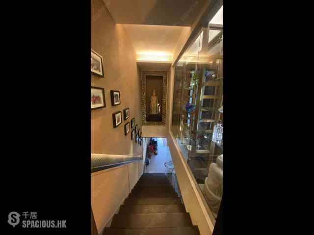 Chung Hom Kok - 13-25, Ching Sau Lane 05