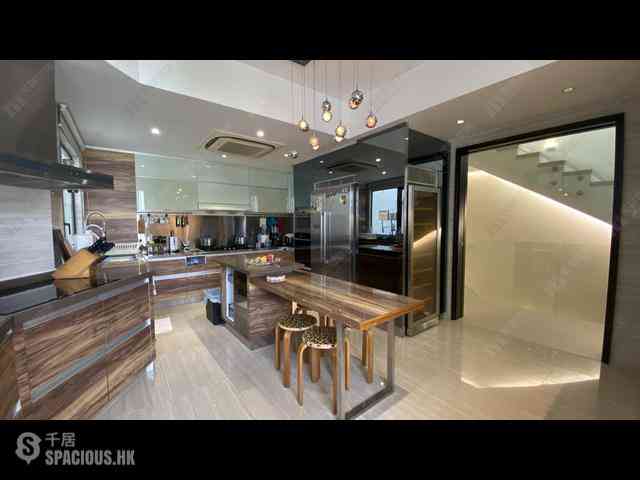 Chung Hom Kok - 13-25, Ching Sau Lane 09