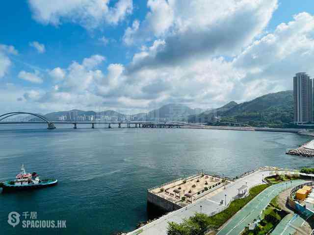 Tseung Kwan O - Monterey 01