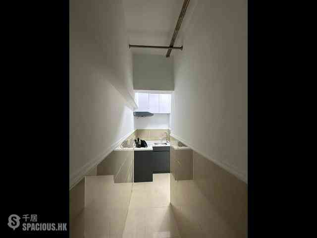 North Point - Majestic Apartments 01