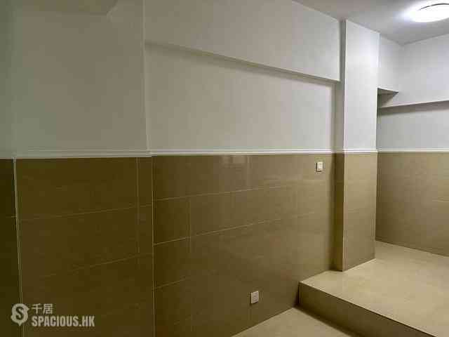 North Point - Majestic Apartments 05