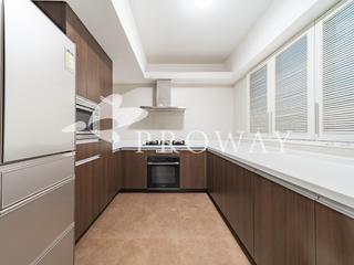 Mid Levels Central - Kam Yuen Mansion 06