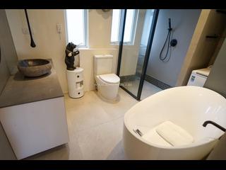 Mid Levels Central - Midland Court 05