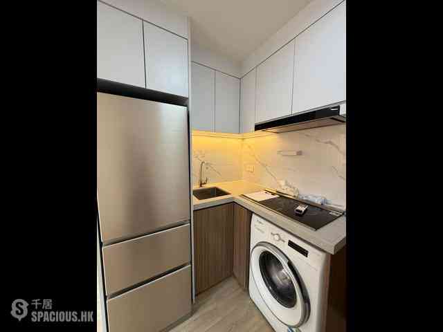 Sai Ying Pun - Wing Lee Building 08
