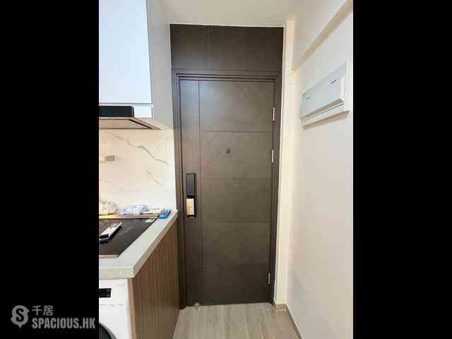 Sai Ying Pun - Wing Lee Building 09
