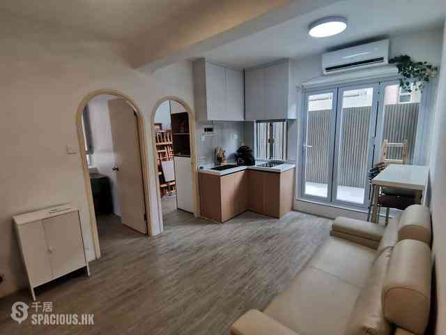 Sai Ying Pun - Kam Kwan Building 02