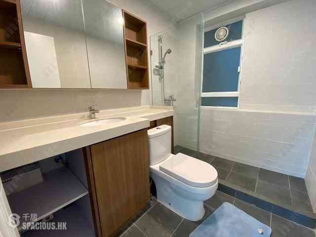 Mid Levels Central - Hillsborough Court 09
