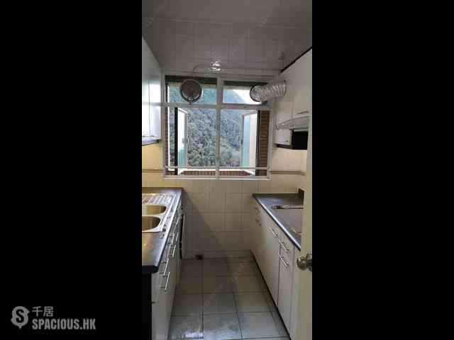 Mid Levels Central - Hillsborough Court 05