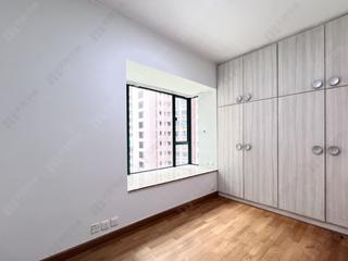 Mid Levels Central - Hillsborough Court 05