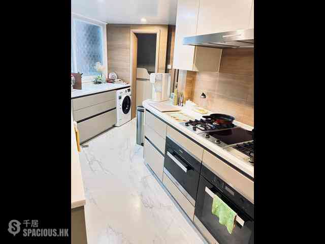 Tai Tam - Hong Kong Parkview Parkview Court Block 4 03