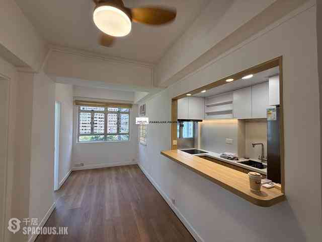 Wan Chai - Chiu Hin Mansion 01
