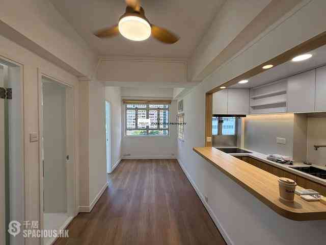 Wan Chai - Chiu Hin Mansion 07