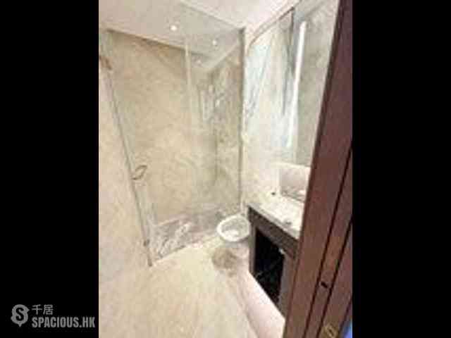 Sai Ying Pun - Des Voeux W Residence 07