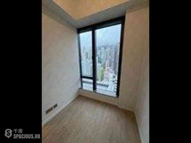 Sai Ying Pun - Des Voeux W Residence 06
