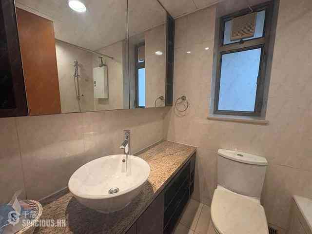 Wan Chai - The Zenith Phase 1 Block 2 03