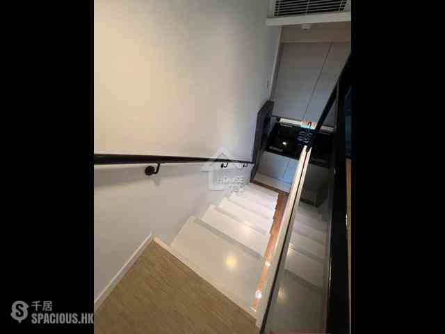 Wan Chai - The Avenue Phase 2 Block 1 08